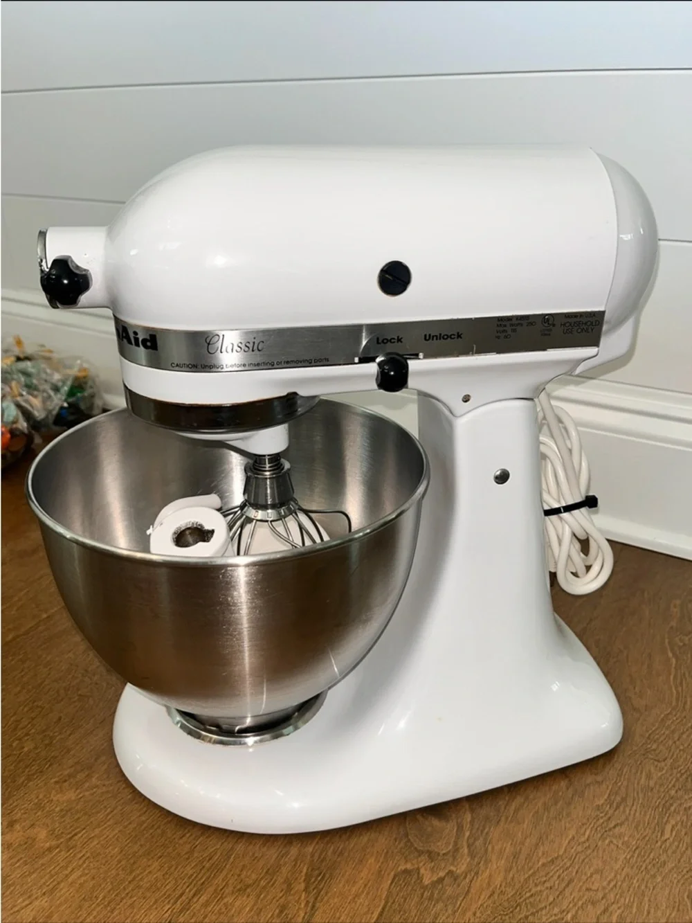 Kitchenaid Mixer Model Classic K45SS White w/ 3 Attachments Works 100%